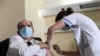 У США виникли запитання до оприлюднених AstraZeneca результатів дослідження вакцинації