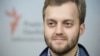 За даними КМДА, в Костянтина Усова вилучили телефони, компʼютер, особисті кошти.