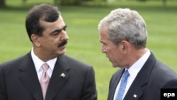 Pakistani Prime Minister Yousuf Raza Gilani (left) with U.S. President George W. Bush in Washington in July.
