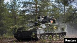 Фінляндія вперше після вступу в НАТО приймає на своїй території військові навчання