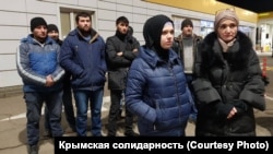 Гульсум Алієва (в центрі), 13 січня 2020 року