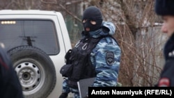 Співробітники ФСБ, МВС Росії і Росгвардії проводять обшуки в щонайменше 25 будинках кримських татар в анексованому Криму