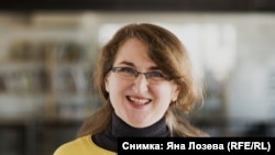 Емилия Славова
