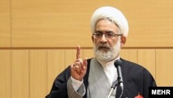 محمدجعفر منتظری با انتقاد از سخنان محمدجواد ظریف درباره پولشویی گفت که این سخنان را «موجه و حکیمانه نمی‌بیند».