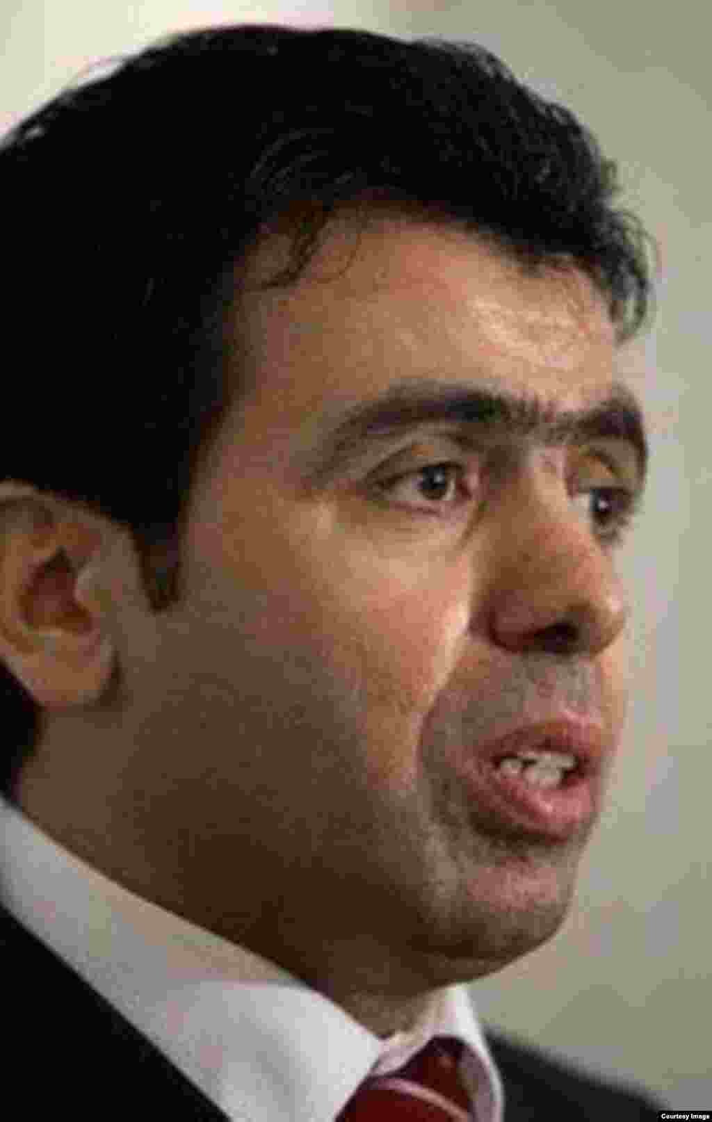 منوچهر محمدی فعال دانشجویی پیشین که همراه برادرش اکبر محمدی، بنیانگذار اتحادیه ملی دانشجویان ایران بودند.