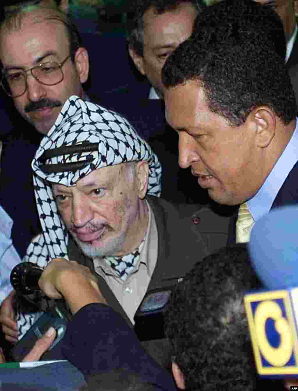 Jaser Arafat i Hugo Chavez, Havana, 13. august 2000. Foto: AFP / Niurka Barroso