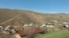 Акчалуу айылы, Сузак