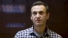 Суд у Москві вирішив розглянути позов Навального до Пєскова
