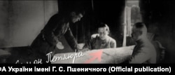 Нарада у штабному вагоні Головного отамана військ УНР Симона Петлюри. (ЦДКФФА України імені Г. С. Пшеничного)