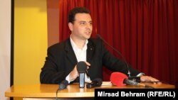 Za neke bih predložio da platimo da ne idu nigdje: Saša Magazinović