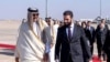 د قطر امیر شیخ تمیم بن حمد ال ثاني د سوریې له نوی واکمن احمد الشرع سره 