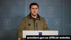 За словами Михайла Подоляка, переговори з РФ щодо завершення війни «продовжуються нон-стоп у форматі відеоконференцій»