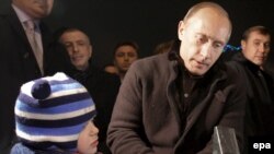 И никаких гвоздей. Премьер Путин демонстрирует готовность стоять в газовом споре до победного конца