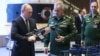 Ministrul Apărării din Rusia, Serghei Șoigu, a fost prezent ieri, la Istanbul, la semnarea Acordului privind exportul de cereale din Ucraina. La o singură zi după, portul Odesa, de unde ar fi trebuit să plece cerealele, a fost bombardat. 