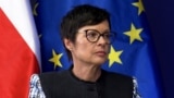 «Для Угорщини цього недостатньо»: єврокомісарка про просування України в ЄС (відео)