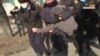 Активисты при задержаниях получают травмы. Почему полицейские не отвечают за это?
