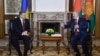 Президент України Петро Порошенко та президент Білорусі Олександр Лукашенко у резиденції «Лясковичі», Гомельська область, Білорусь, 26 квітня 2016 року