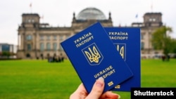 11 червня 2017 року набрав чинності безвізовий режим для українців