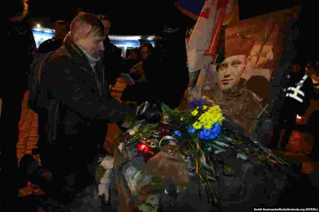 Вшанування пам'яті Героя Небесної сотні Михайла Жизневського. Київ, 26 січня 2017 року ПЕРЕГЛЯНЬТЕ ВІДЕО