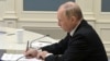 Vladimir Putin supraveghează exercițiul militar nuclear de miercuri, 26 octombrie, parte a încercării de intimidare a Occidentului, spun experții internaționali.