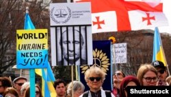 Протест против руската инвазија на Украина во Вашингтон, 6 март 2022 година.