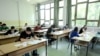 Средношколците со попреченост повторно без образовни асистенти