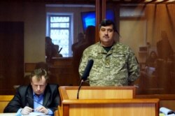 Віктор Назаров зі своїм адвокатом Михайлом Туриком