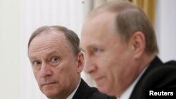 Микола Патрушев стверджує, що «український народ залишається для нас близьким, братським, нам небайдуже те, що відбувається на Україні». При цьому він припускає, що «Україна цього року припинить своє існування».