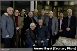 گلپا در حلقه برخی موسیقیدانان