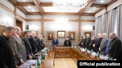 2019 г.