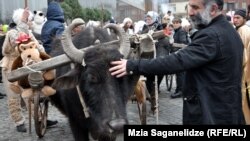 ალილო