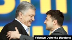 Porošenko je rekao da će tranzija biti laka i da Zelenski može da računa na njegovu pomoć