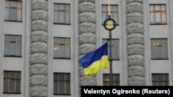 Також буде проводитися щомісячний моніторинг підприємств та організацій, щоб вони відповідали всім критеріям