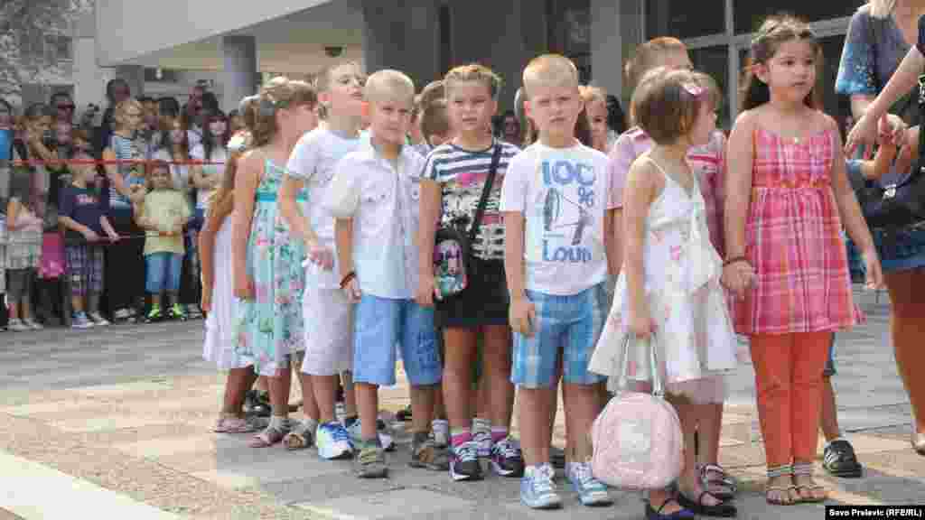 Prvi dan škole za prvačiće, Podgorica, 3. septembar 2012.