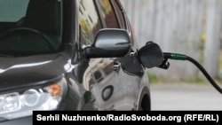 За оцінками уряду, очікувані граничні ціни на дизельне паливо будуть не вище ніж 58 грн за літр, а ціни на бензин – не вище ніж 52 гривні за літр