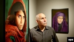 Fotoqraf Stiv Makkari Şarbat Gulanın ovaxtkı və indiki fotoları arasında