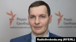 «Призначене службове розслідування, за його результатами буде відповідне рішення», – заявив Євгеній Єнін