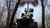 Ілюстраційне фото. Український військовий веде вогонь із гаубиці Caesar на Донеччині, квітень 2025 року
