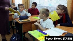 Новий санітарний регламент передбачає, що у щоденному шкільному раціоні учнів повинно з’являтися більше злакових, овочів, фруктів, ягід і молочних продуктів