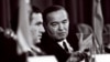 Президент Узбекистана Ислам Каримов (справа) и президент Армении Левон Тер-Петросян на пресс-конференции в Алматы после развала СССР. 21 декабря 1991 года.