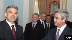 Türkiyə və Ermənistan prezidentləri Yerevanda 6 sentyabr 2008.