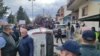 Бес на улиците во Кочани - демолирано кафуле, превртен автомобил, каменувана општинската зграда