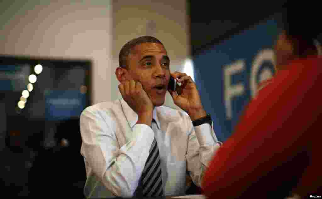 Barack Obama u razgovoru sa volonterima