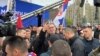 Претседателот на Србија Александар Вучиќ на средба во центарот на Белград, 11 април 2025 година.