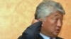 Председатель совета директоров компании "Казахмыс" Владимир Ким в кулуарах гражданской панихиды в здании ТЮЗа по его наставнику Владимиру Ни. Алматы, 12 сентября 2010 года.