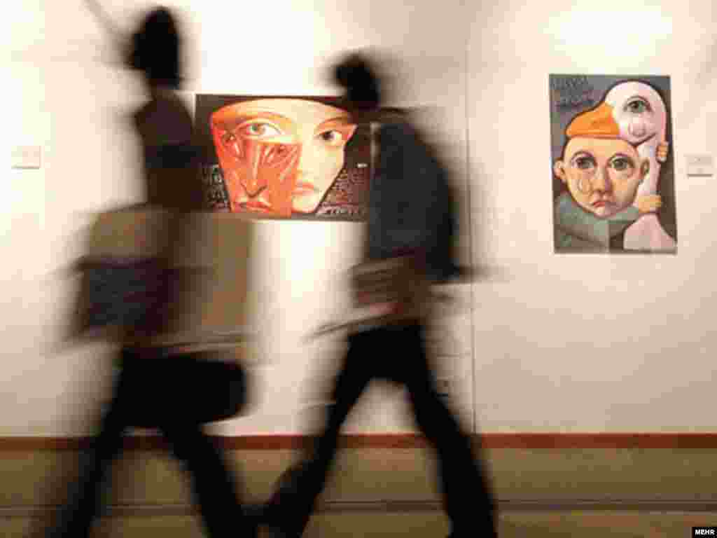 دهمین دوسالانه جهانی پوستر تهران در موزه هنرهای معاصر تهران