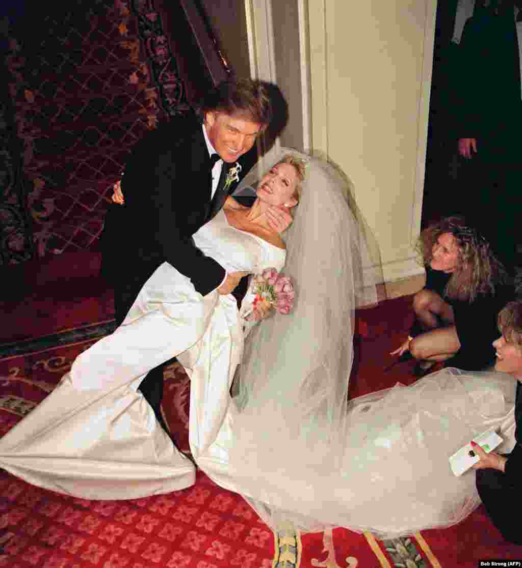 В 1993 году Трамп женился на актрисе и модели Марле Мейплс. 