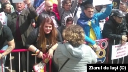 Oamenii din Târgoviște aveau nevoie să știe o parolă pentru ca Poliția să le dea voie să circule pe 14 străzi din Târgoviste
