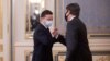 «Президент в офісі вже чотири місяці, вже найближчим часом він зможе їздити з візитами і повернеться до України, коли зможе», – сказав державний секретар