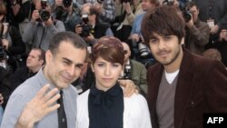 (از راست) اشکان کوشا نژاد، نگار شقاقی و بهمن قبادی